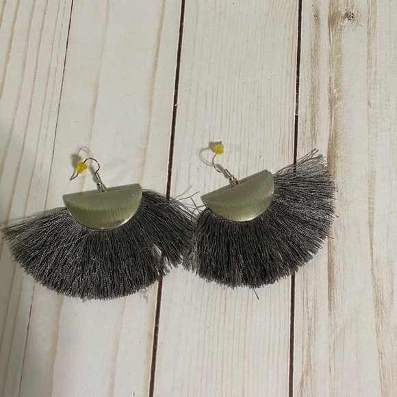Jewelry - Grey fringe earrings with silver accents